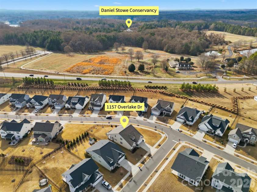 1157 Overlake Drive, Belmont, NC 28012.  MLS# CAR4286954, YatesRealty ID 9021. 