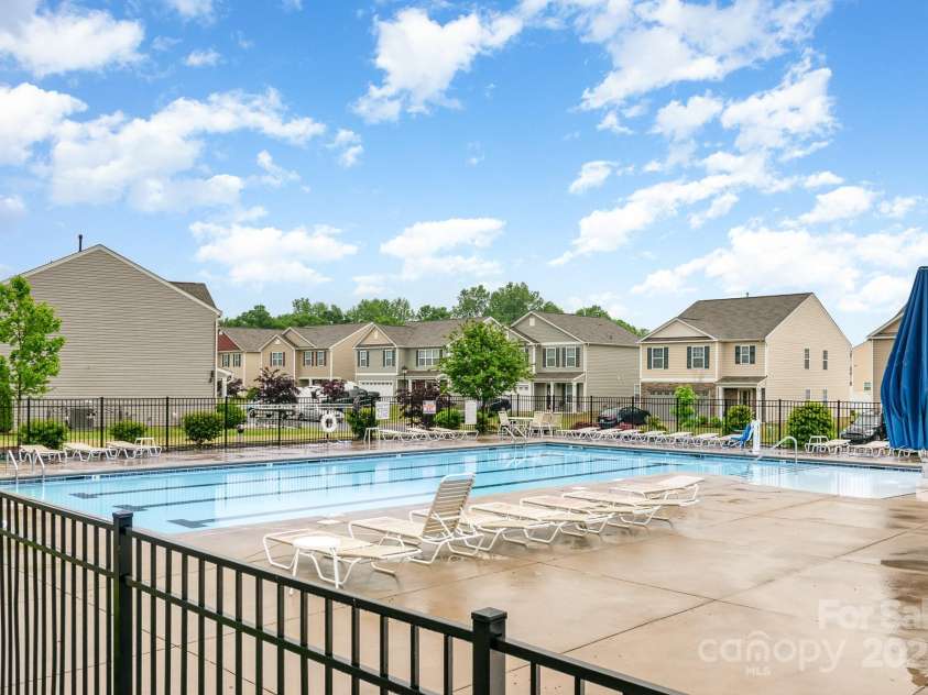 3033 Green Apple Drive, Dallas, NC 28034.  MLS# CAR4250070, YatesRealty ID 9021. 