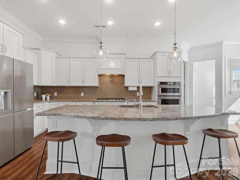 8000 Fallondale Road, Waxhaw, NC 28173.  MLS# CAR4362638, YatesRealty ID 9022. 