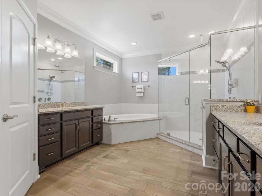 8000 Fallondale Road, Waxhaw, NC 28173.  MLS# CAR4362638, YatesRealty ID 9022. 