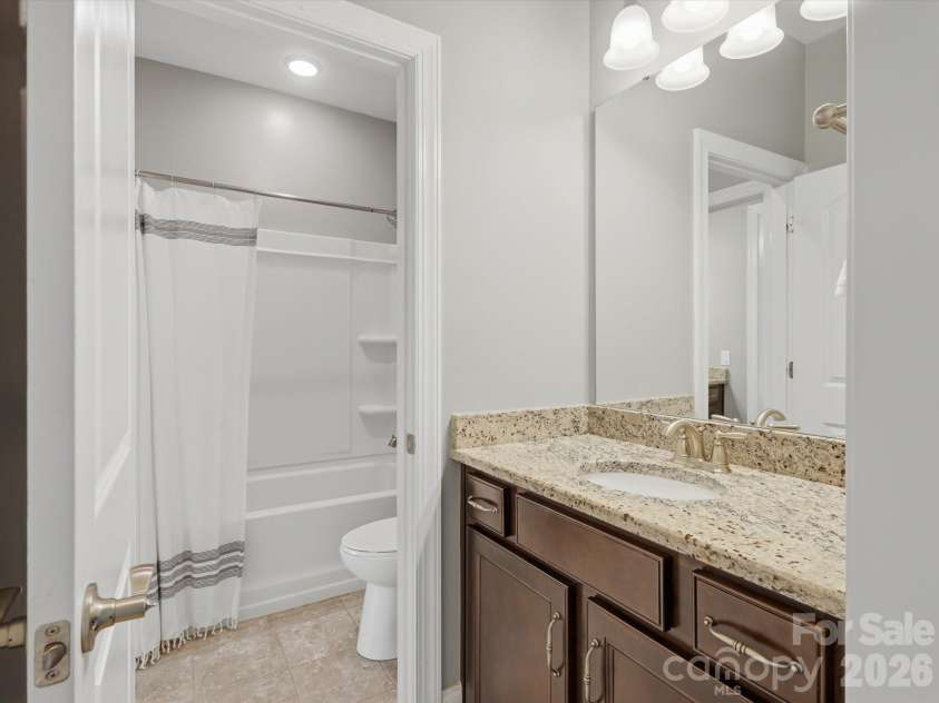 8000 Fallondale Road, Waxhaw, NC 28173.  MLS# CAR4362638, YatesRealty ID 9022. 