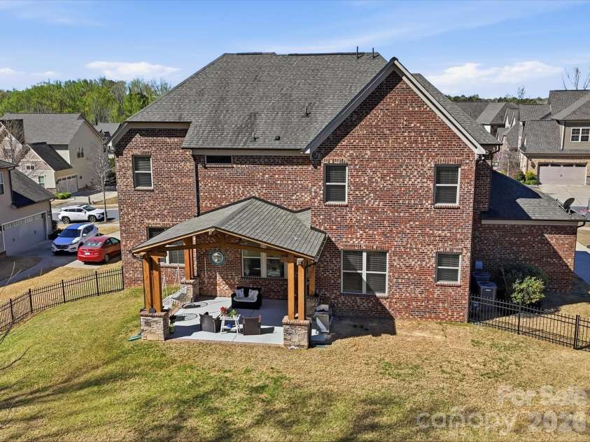 8000 Fallondale Road, Waxhaw, NC 28173.  MLS# CAR4362638, YatesRealty ID 9022. 