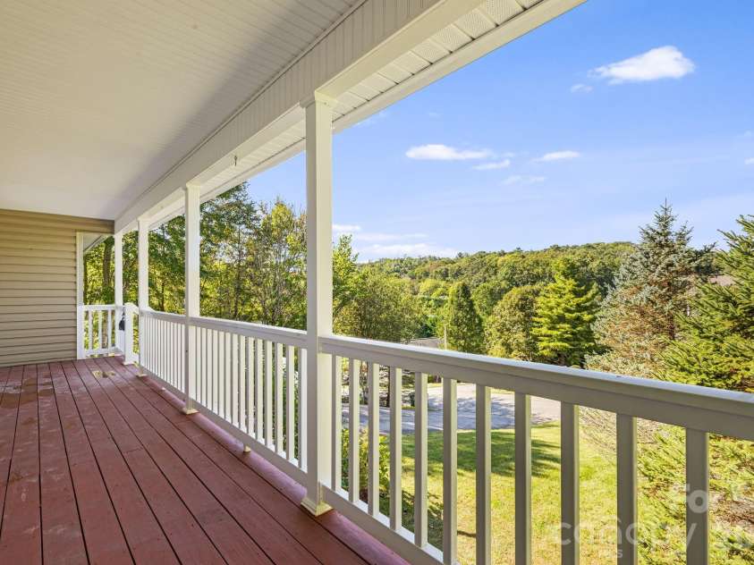 207 Christina Court, Asheville, NC 28806.  MLS# CAR4330846, YatesRealty ID 9023. 