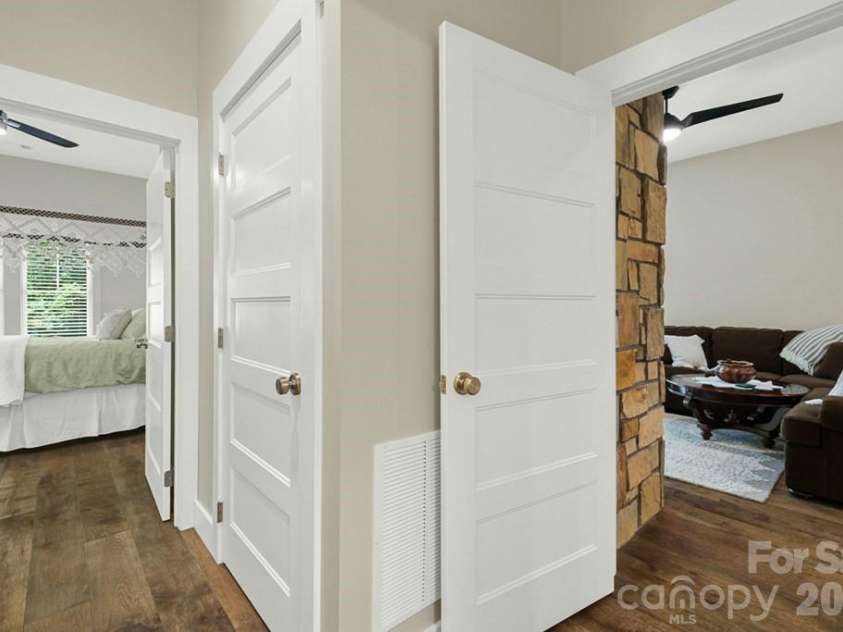 117 Amberleaf Way, Cullowhee, NC 28723.  MLS# CAR4358578, YatesRealty ID 9024. 