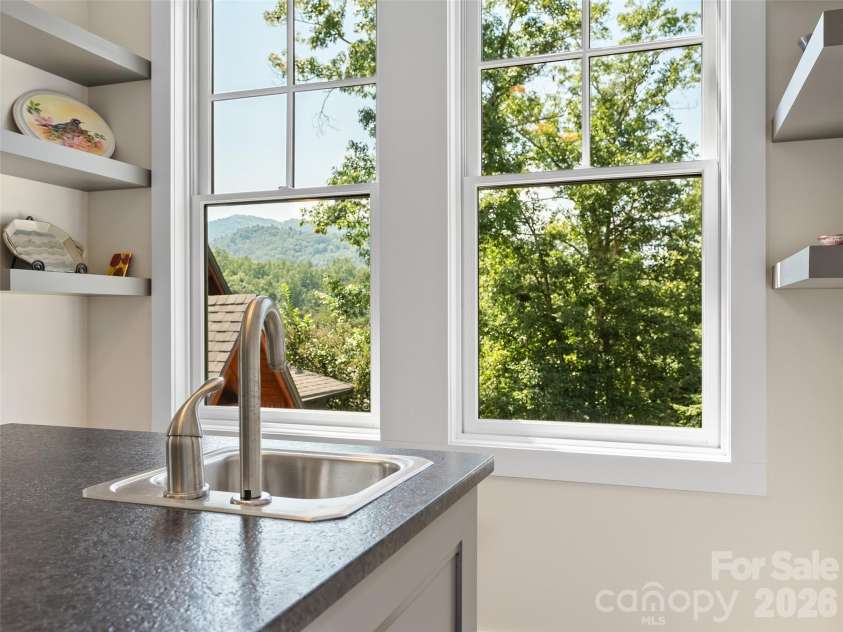 117 Amberleaf Way, Cullowhee, NC 28723.  MLS# CAR4425092, YatesRealty ID 9024. 
