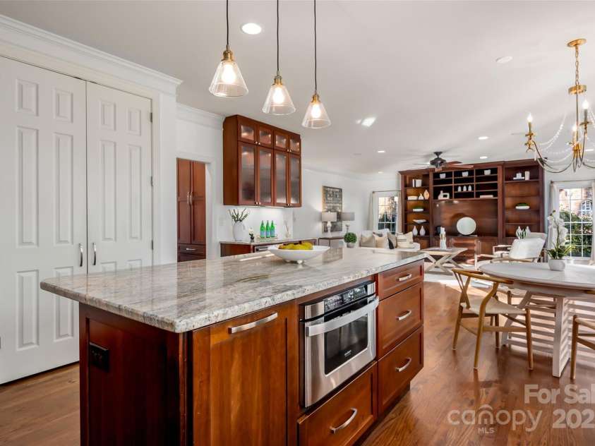 13101 Whisper Creek Drive, Charlotte, NC 28277.  MLS# CAR4207268, YatesRealty ID 9027. 