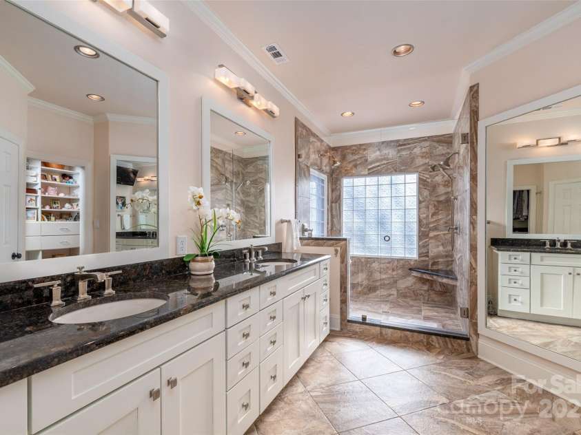 13101 Whisper Creek Drive, Charlotte, NC 28277.  MLS# CAR4207268, YatesRealty ID 9027. 