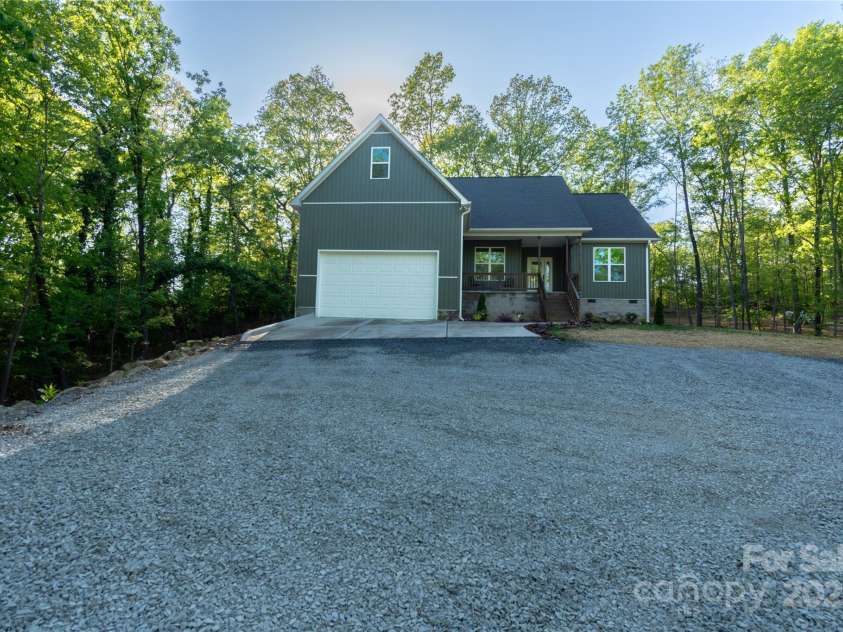 472 Oak Road, Norwood, NC 28128.  MLS# CAR4242164, YatesRealty ID 9028. 