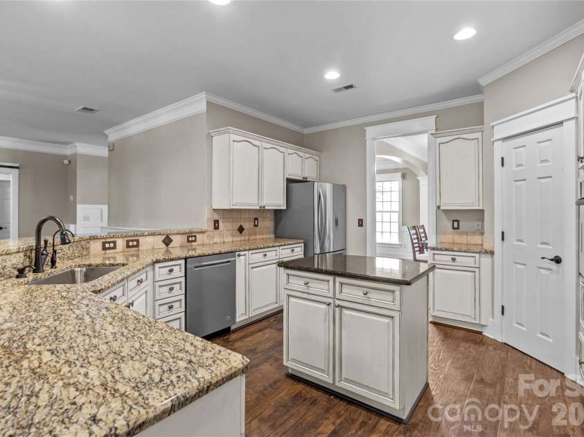 119 Middleton Place, Mooresville, NC 28117.  MLS# CAR4400680, YatesRealty ID 9029. 