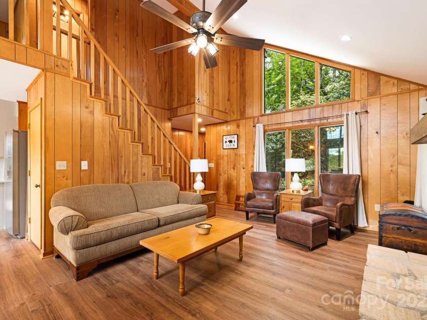 285 Fairway Loop, Burnsville, NC 28714.  MLS# CAR4271879, YatesRealty ID 903. 