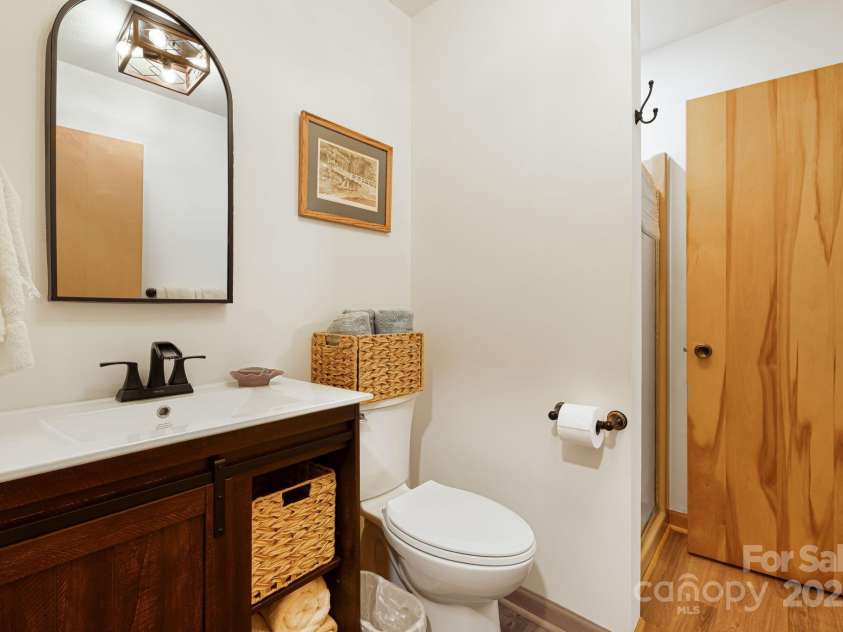 285 Fairway Loop, Burnsville, NC 28714.  MLS# CAR4271879, YatesRealty ID 903. 