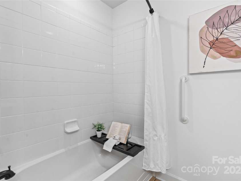 4875 Polo Gate Boulevard, Charlotte, NC 28216.  MLS# CAR4203380, YatesRealty ID 903. 