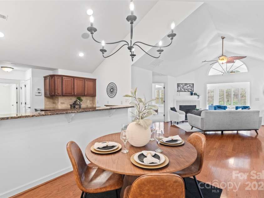4875 Polo Gate Boulevard, Charlotte, NC 28216.  MLS# CAR4203380, YatesRealty ID 903. 