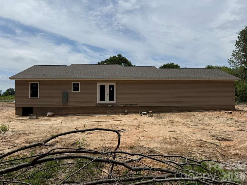 3014 Polkville Road, Shelby, NC 28150.  MLS# CAR4389131, YatesRealty ID 9030. 