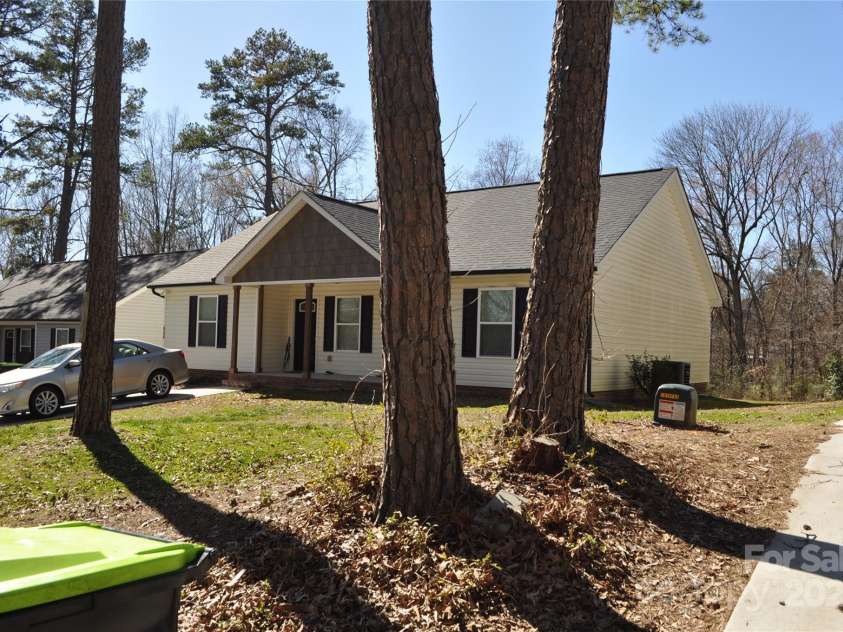 648 Ketchie Street, China Grove, NC 28023.  MLS# CAR4228118, YatesRealty ID 9030. 