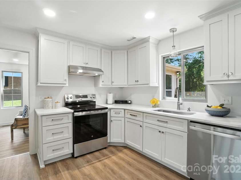 2705 Lowell Bethesda Road, Gastonia, NC 28056.  MLS# CAR4273014, YatesRealty ID 9031. 