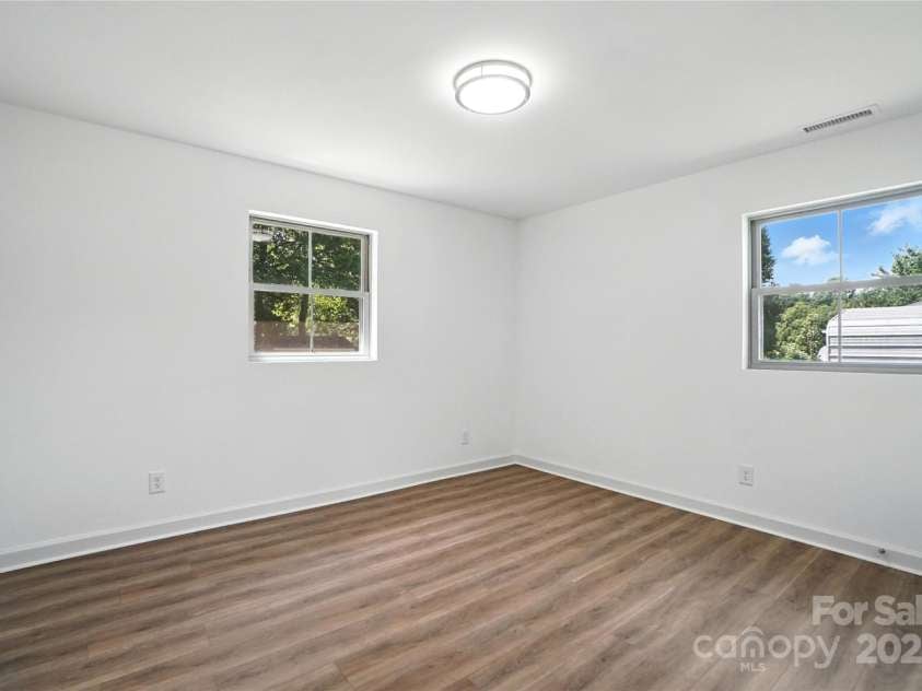 2705 Lowell Bethesda Road, Gastonia, NC 28056.  MLS# CAR4273014, YatesRealty ID 9031. 