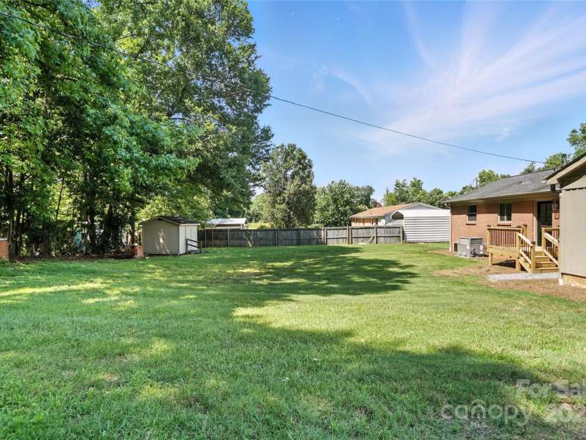 2705 Lowell Bethesda Road, Gastonia, NC 28056.  MLS# CAR4273014, YatesRealty ID 9031. 