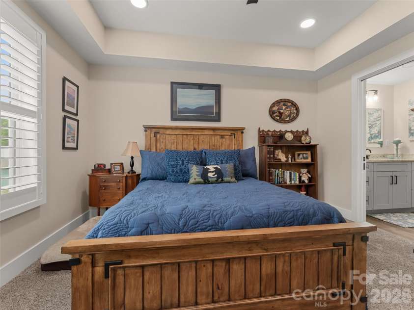 143 Carver Street, Brevard, NC 28712.  MLS# CAR4375520, YatesRealty ID 9032. 