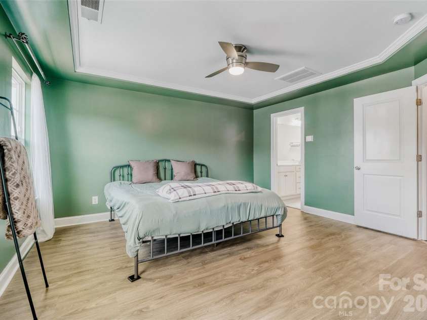 110 Synandra Drive, Mooresville, NC 28117.  MLS# CAR4352091, YatesRealty ID 9033. 