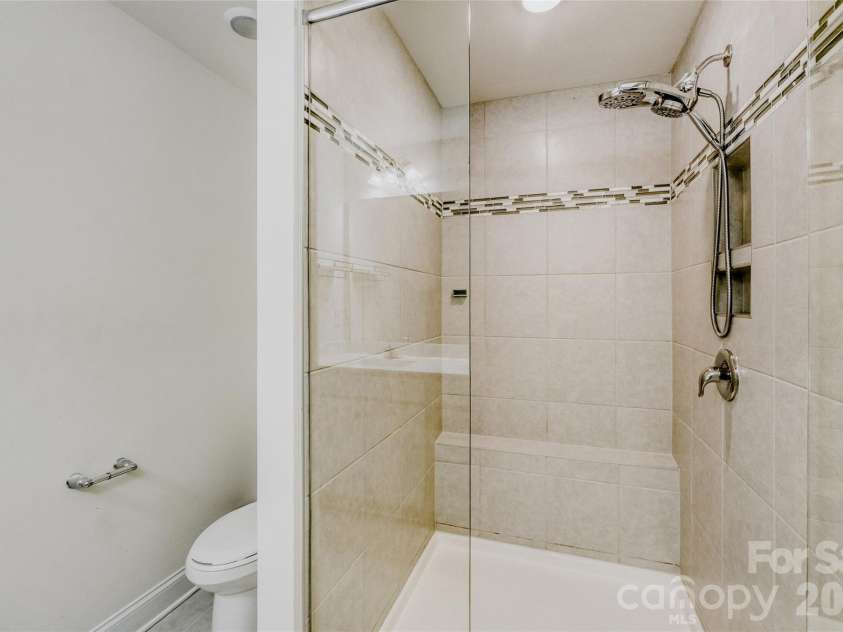 110 Synandra Drive, Mooresville, NC 28117.  MLS# CAR4352091, YatesRealty ID 9033. 