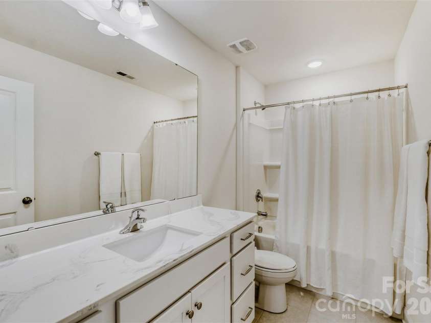 110 Synandra Drive, Mooresville, NC 28117.  MLS# CAR4352091, YatesRealty ID 9033. 