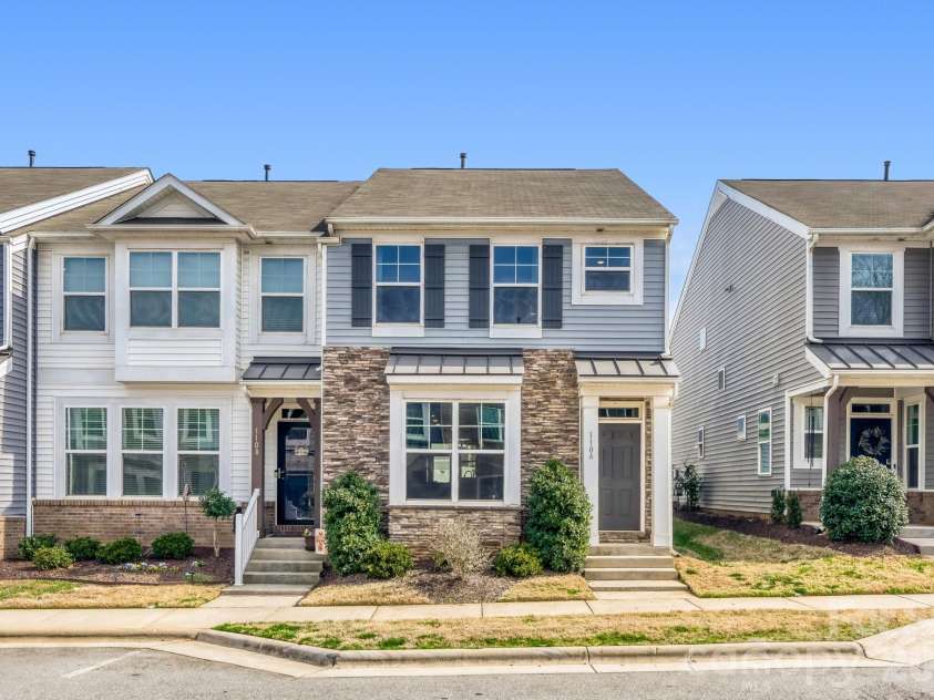 110 Synandra Drive, Mooresville, NC 28117.  MLS# CAR4352091, YatesRealty ID 9033. 