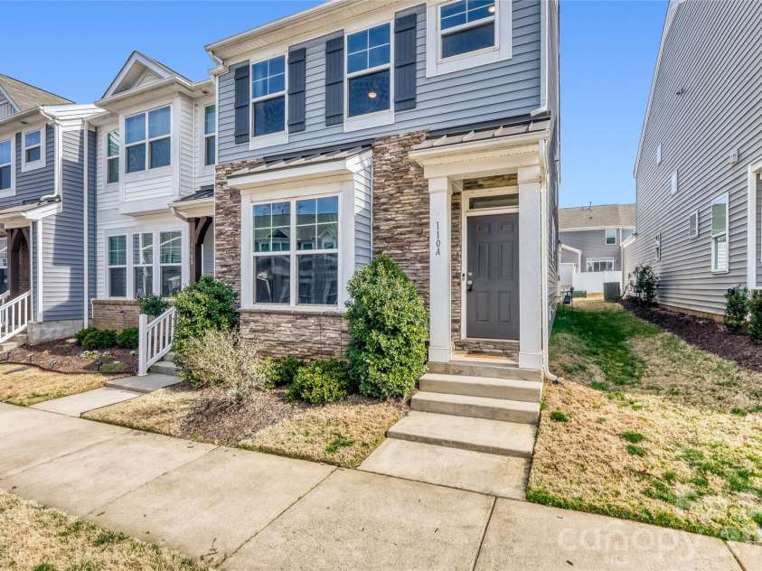 110 Synandra Drive, Mooresville, NC 28117.  MLS# CAR4352091, YatesRealty ID 9033. 