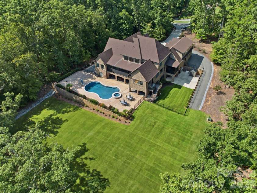 875 Starboard Reach None, Lexington, NC 27292.  MLS# CAR4329602, YatesRealty ID 9034. Nearly 3 Private Acres