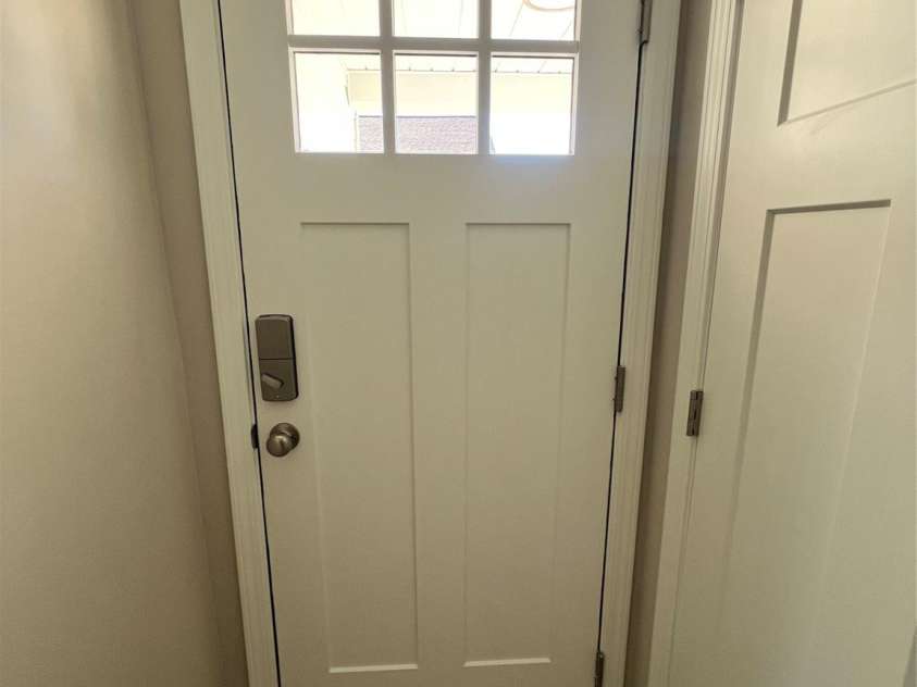 722 Austin Street, Albemarle, NC 28001.  MLS# CAR4343911, YatesRealty ID 9035. Entry