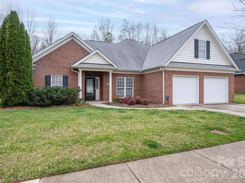 2179 Brookberry Lane, Gastonia, NC 28056.  MLS# CAR4349015, YatesRealty ID 9036. 