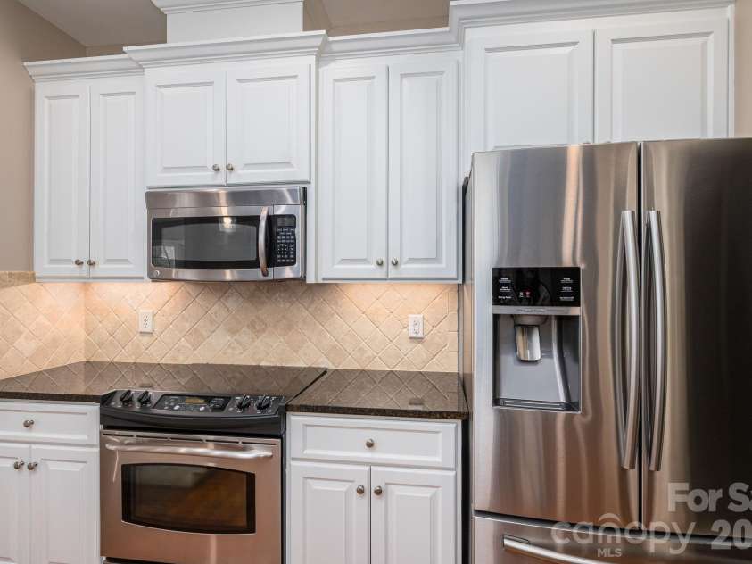 2179 Brookberry Lane, Gastonia, NC 28056.  MLS# CAR4349015, YatesRealty ID 9036. 