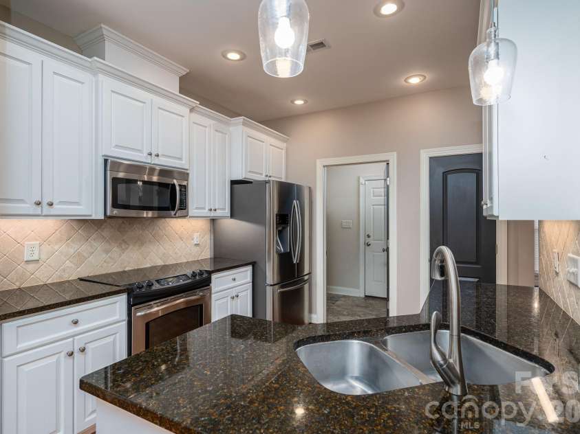 2179 Brookberry Lane, Gastonia, NC 28056.  MLS# CAR4349015, YatesRealty ID 9036. 