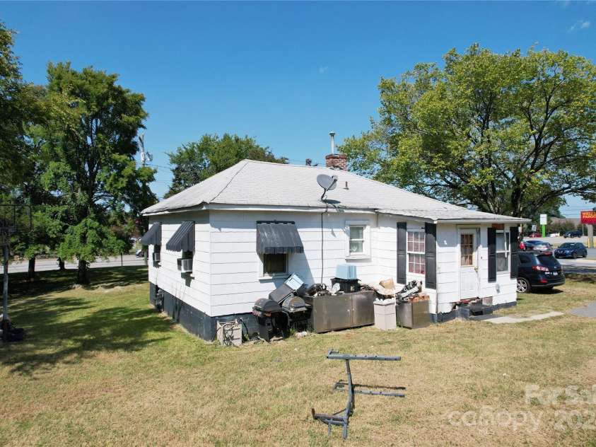 110 Sims Parkway, Harrisburg, NC 28075.  MLS# CAR4179263, YatesRealty ID 9037. 