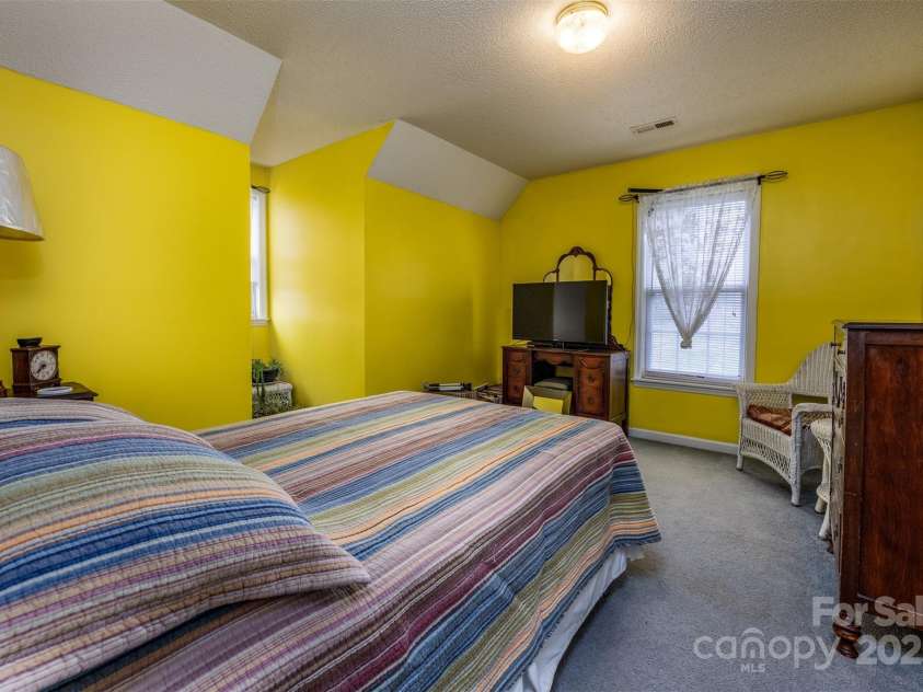 166 Rosalind Lane, Statesville, NC 28677.  MLS# CAR4114353, YatesRealty ID 9038. Bedroom 3