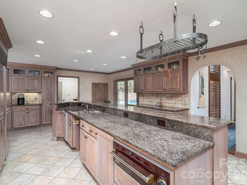1432 Laurel Lane, Gastonia, NC 28054.  MLS# CAR4358971, YatesRealty ID 9039. 