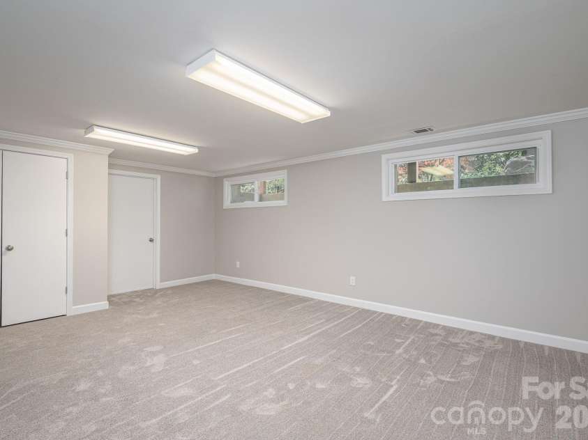 1432 Laurel Lane, Gastonia, NC 28054.  MLS# CAR4358971, YatesRealty ID 9039. 