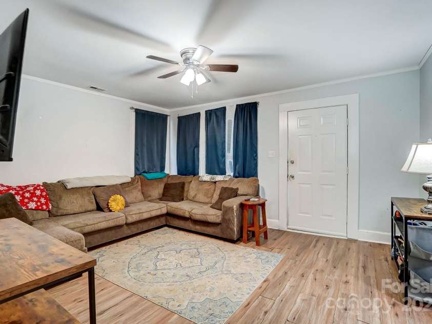 621 Flint Street, Rock Hill, SC 29730.  MLS# CAR4213139, YatesRealty ID 904. 