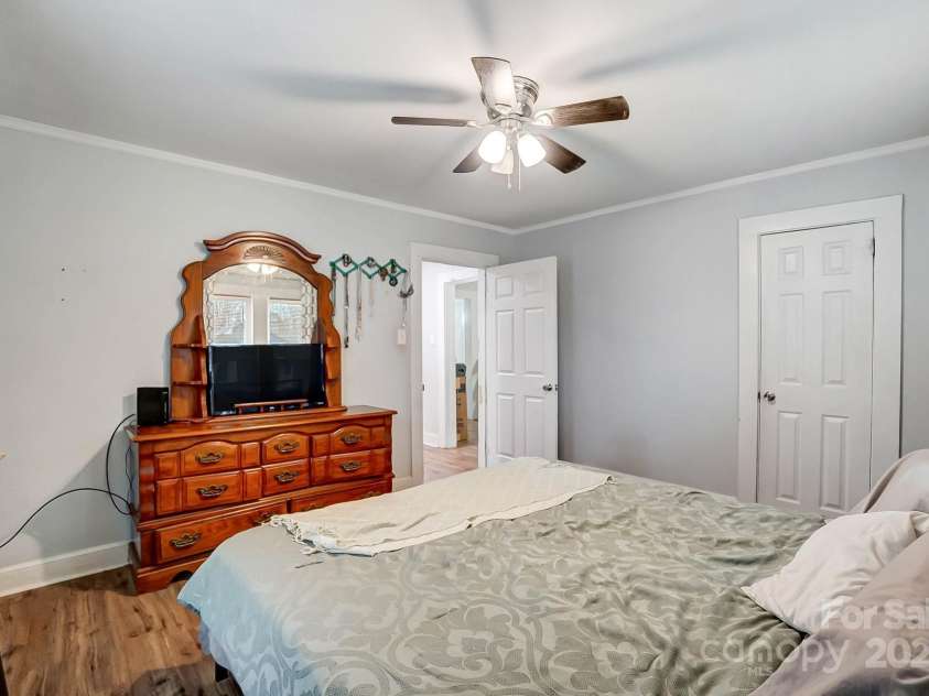 621 Flint Street, Rock Hill, SC 29730.  MLS# CAR4213139, YatesRealty ID 904. 
