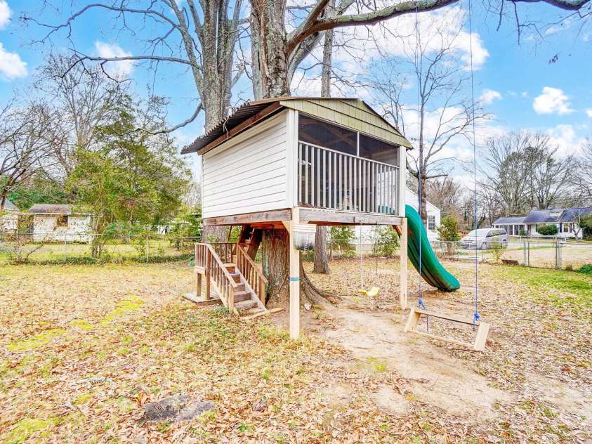 621 Flint Street, Rock Hill, SC 29730.  MLS# CAR4213139, YatesRealty ID 904. 