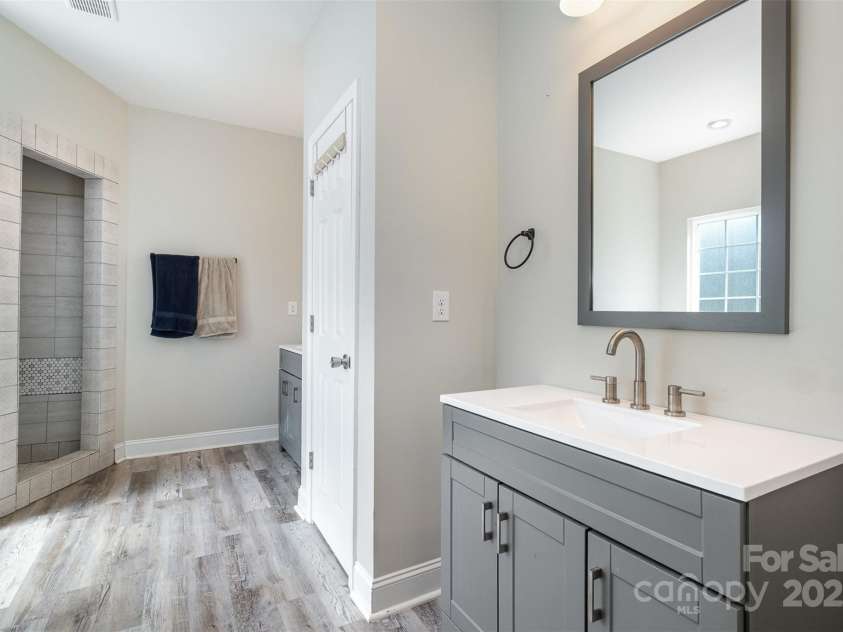 209 Sheffield Drive, York, SC 29745.  MLS# CAR4247482, YatesRealty ID 9040. 