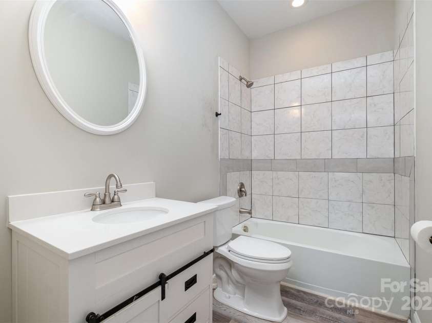 209 Sheffield Drive, York, SC 29745.  MLS# CAR4247482, YatesRealty ID 9040. 