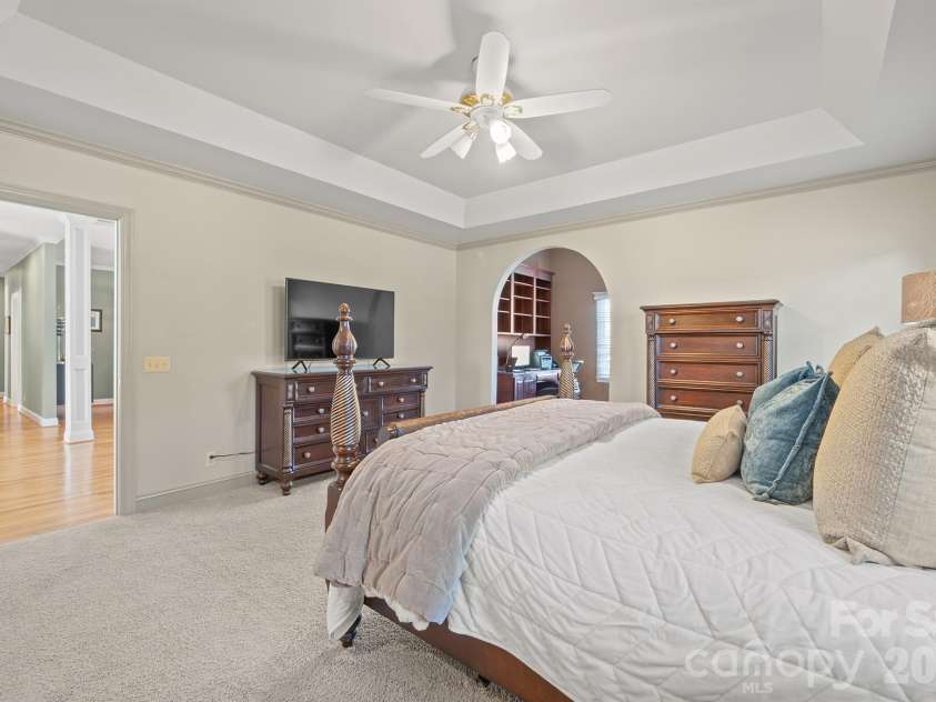 2425 Birdie Lane, Conover, NC 28613.  MLS# CAR4204810, YatesRealty ID 9040. 