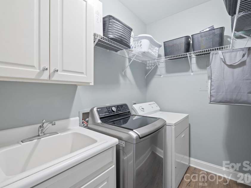 2425 Birdie Lane, Conover, NC 28613.  MLS# CAR4204810, YatesRealty ID 9040. 