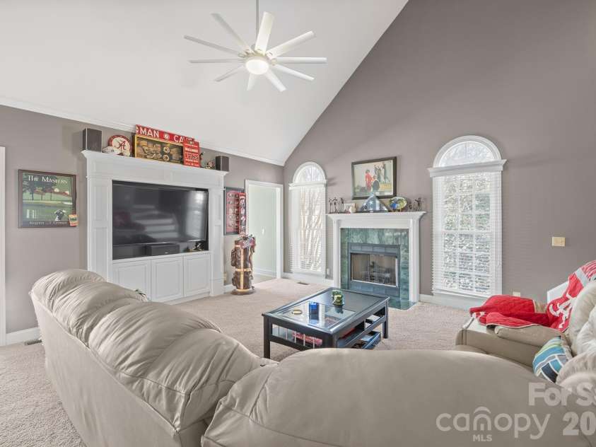 2425 Birdie Lane, Conover, NC 28613.  MLS# CAR4204810, YatesRealty ID 9040. 