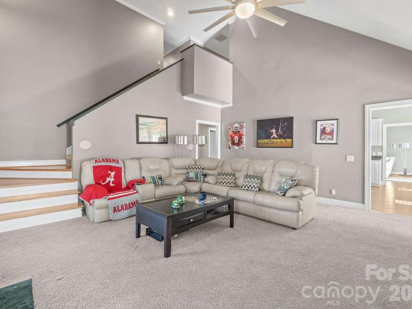 2425 Birdie Lane, Conover, NC 28613.  MLS# CAR4204810, YatesRealty ID 9040. 