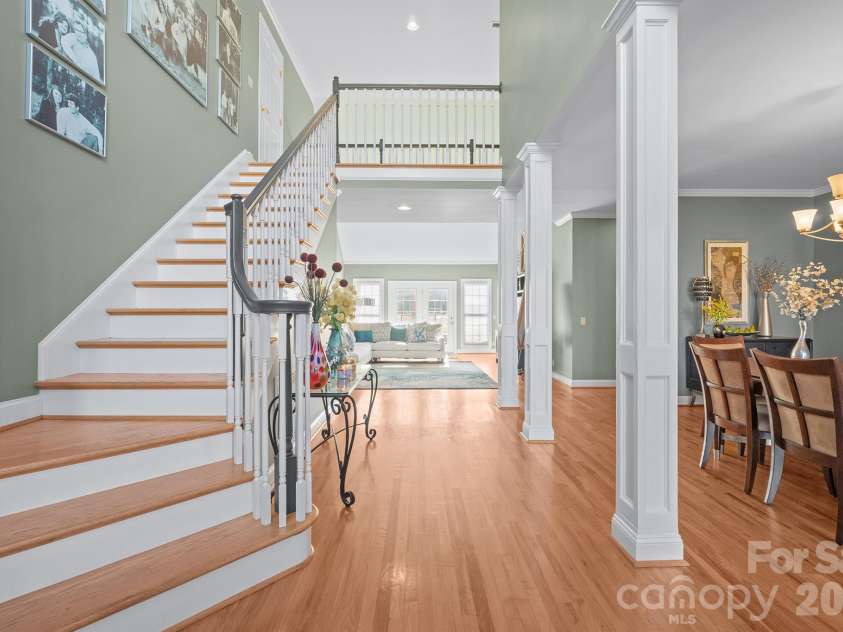 2425 Birdie Lane, Conover, NC 28613.  MLS# CAR4204810, YatesRealty ID 9040. Front & back Stairs