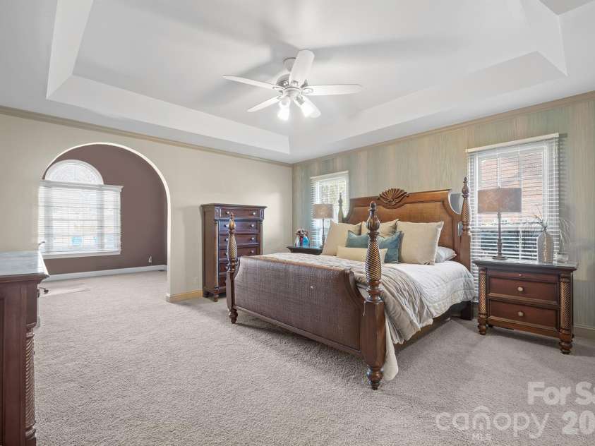 2425 Birdie Lane, Conover, NC 28613.  MLS# CAR4204810, YatesRealty ID 9040. Primary bedroom on main