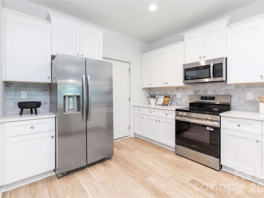 1535 Lisbon Lane, Charlotte, NC 28269.  MLS# CAR4358243, YatesRealty ID 9042. Representation