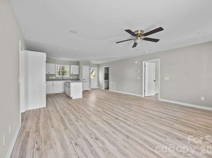 1700 Bringle Ferry Road, Salisbury, NC 28146.  MLS# CAR4342002, YatesRealty ID 9043. Living Room